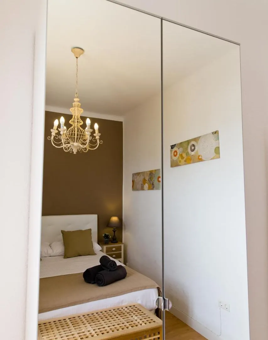 Holidays2Malaga Terraza & Junto Puerto Deportivo 0*,